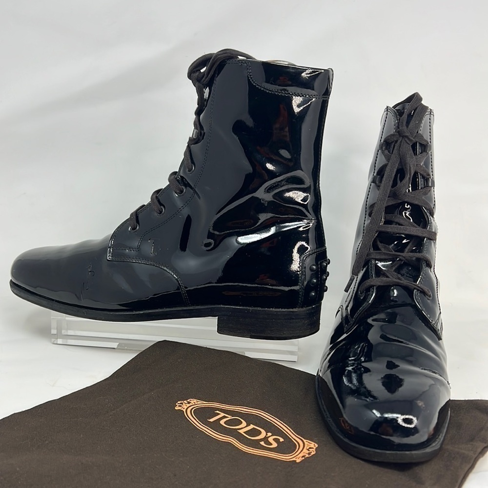Women’s Tods Sz 38.5 US 8 Black Patent Leather Lace Up Ankle Boots